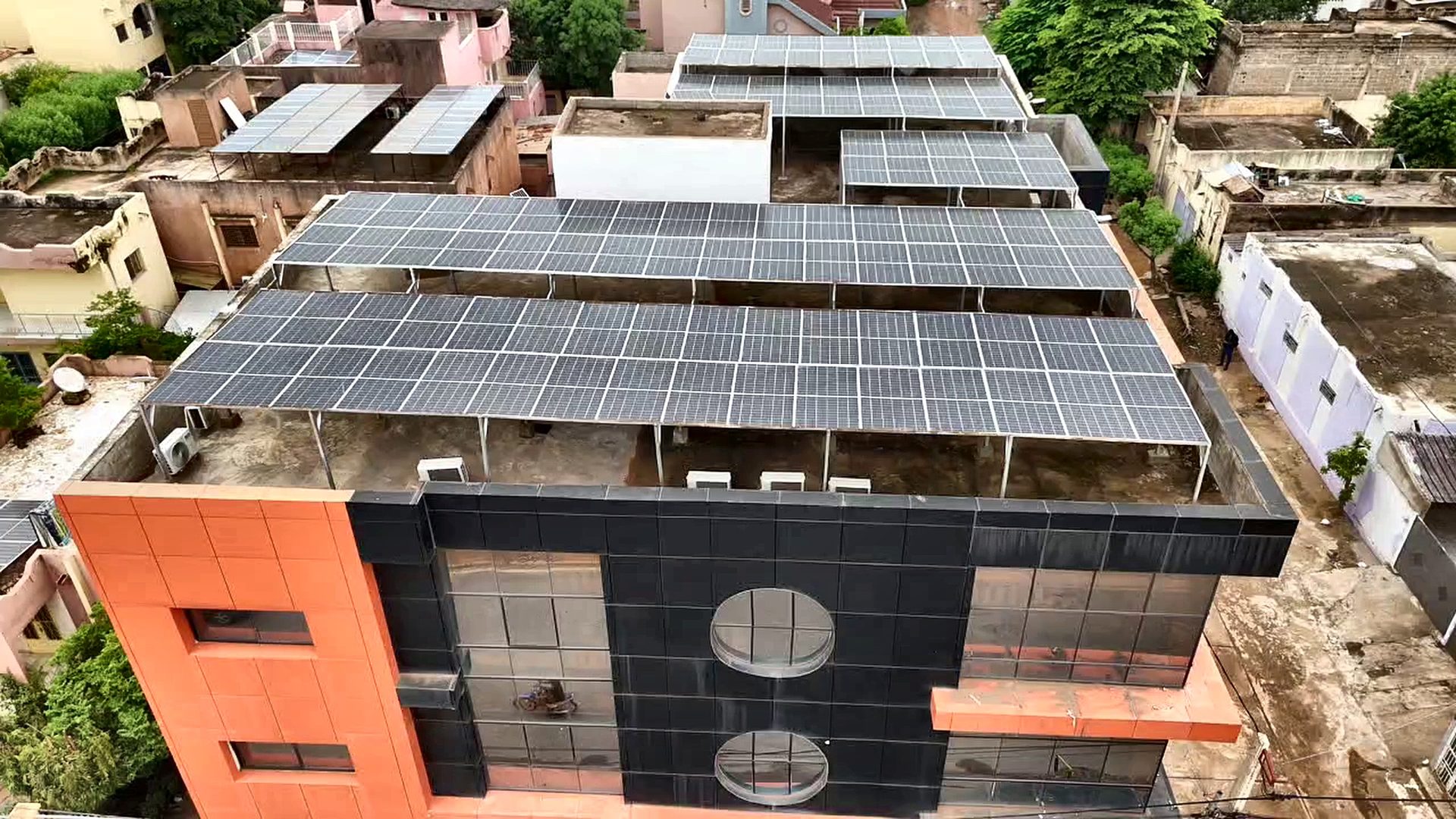 Vue aérienne du siège de Global Energies